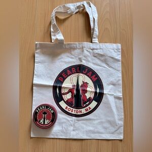 Pearl Jam collectible concert tote 2018 and coasters unused New!